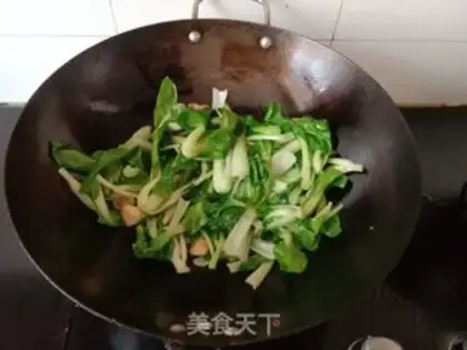 Make Chicken and garlic cabbage step 3