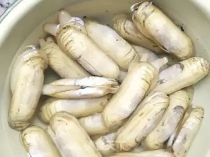 Make Garlic fan steams step 0