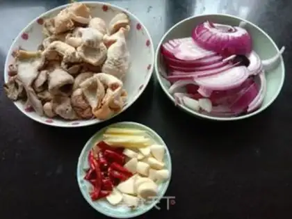 Make Onion fried chicken step 0