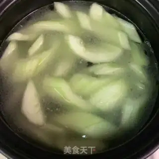 Make cucumber roll-meat step 4