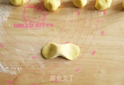 Make Lucky Kim Won-bao and China mixed up. Head step 19