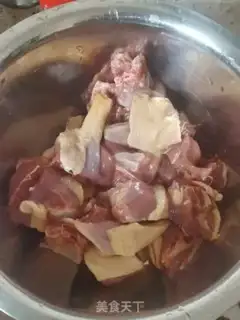 Make Pineapple duck step 1