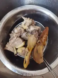 Make Pineapple duck step 5