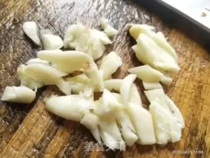 Make Garlic pickles step 2