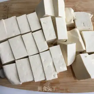 Make Eggs are fried tofu step 0