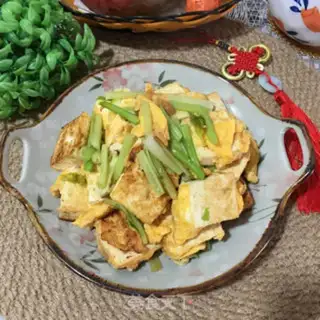 Make Eggs are fried tofu step 11
