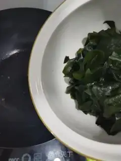 Make The dress and the egg soup step 0