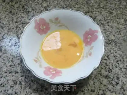 Make Flycake, yellow pie step 1