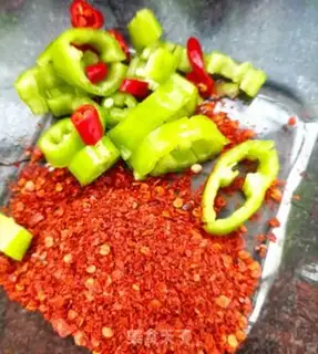 Make Chicken claws with red oil step 0