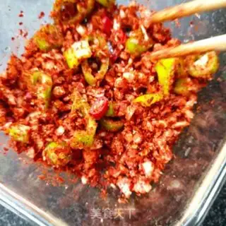 Make Chicken claws with red oil step 4