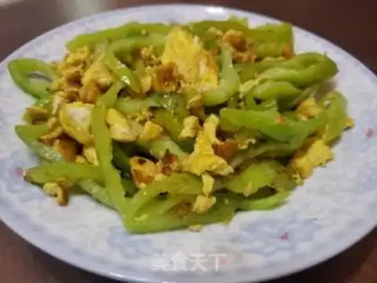 Make Peppers fried duck eggs step 5