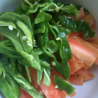 Make Onion radish beef step 1
