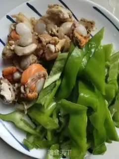 Make Spicy scallops step 0