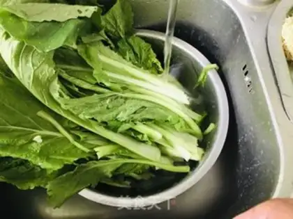 Make Garlic cabbage step 0