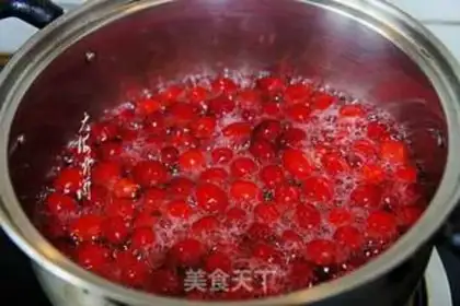 Make Cranberry jam step 2