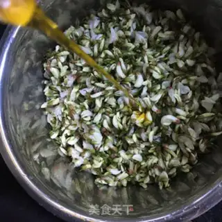 Make Garlic with wheat step 1