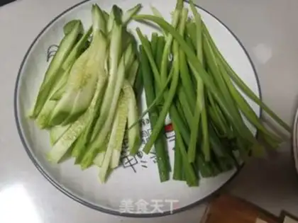 Make A thousand rolls of fresh vegetables step 1