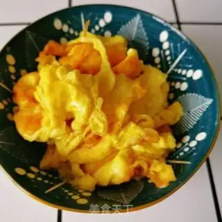 Make cucumber fried eggs step 6