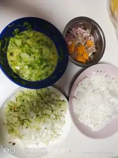 Make Eggs and vegetables step 0