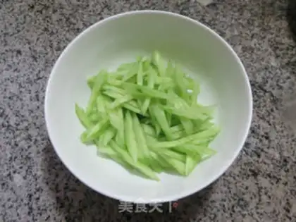 Make A cucumber plaque step 3