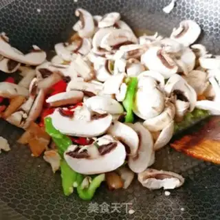 Make Mushroom fried meat step 5