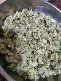 Make Fried flowers step 3
