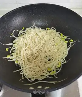 Make Egg noodles step 9