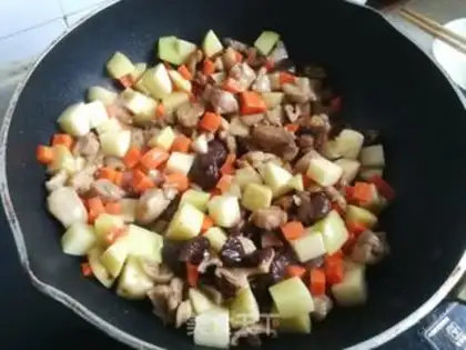 Make Chicken-legged mushroom potato rice step 6