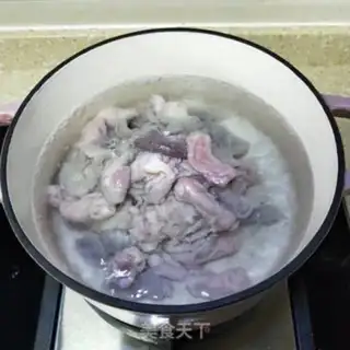 Make Three and a spinach soup step 4
