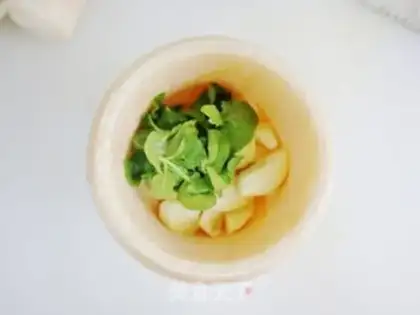 Make Henan garlic for noodles step 5