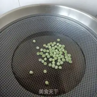 Make Pork pea broccoli salad step 4