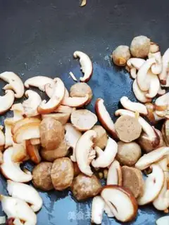 Make Vegetable fishball soup step 5