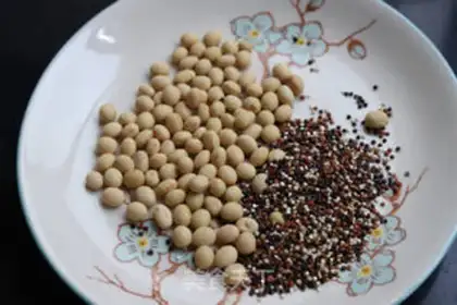 Make Three-coloured quinoa soy sauce step 0