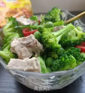 Make Pork pea broccoli salad step 12