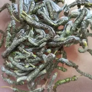 Make Sterilized tree ears step 1