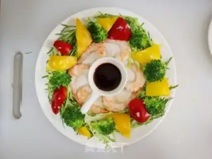 Make Circumcular shrimp vegetable salad step 9