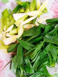 Make Garlic fried duck step 1
