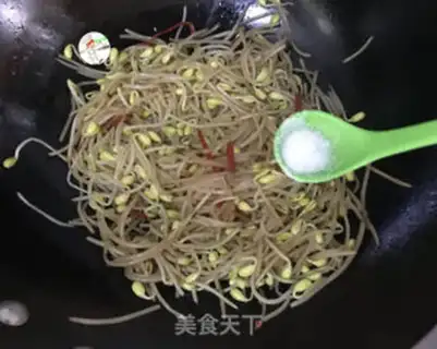 Make Jealousy bean sprouts step 10