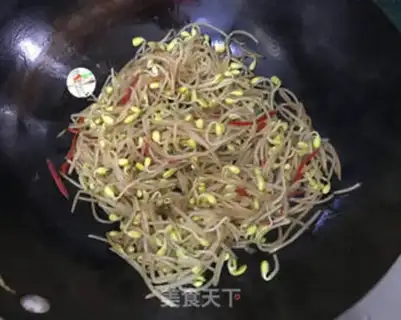 Make Jealousy bean sprouts step 11
