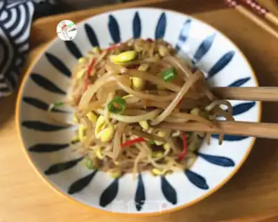 Make Jealousy bean sprouts step 13
