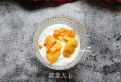 Make Blueberry mango melon yogurt cup step 6
