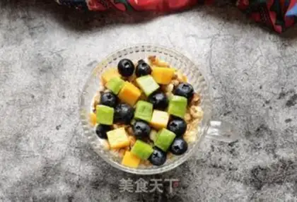 Make Blueberry mango melon yogurt cup step 8