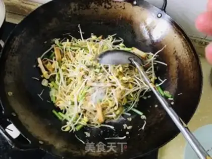 Make Soybean sprouts, fried tofu step 5
