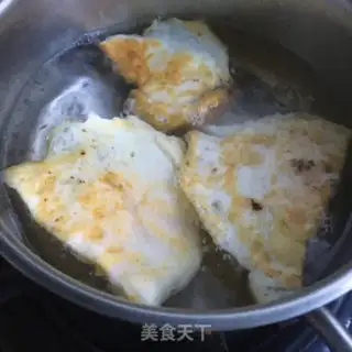 Make Egg and fruit radish soup step 4