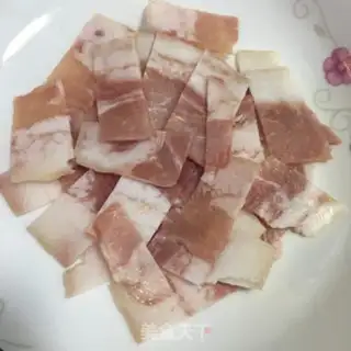 Make Bacon fried Dutch beans step 1