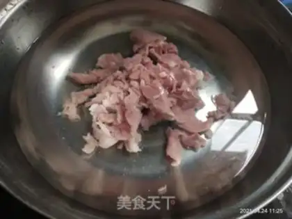 Make Pumpkin scrawny meat boiled river powder step 0