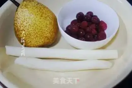 Make The cranberry pear soup step 0