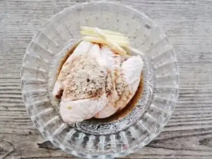 Make Precious chicken wings step 1
