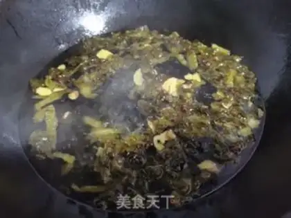Make Sour bean petal soup step 3