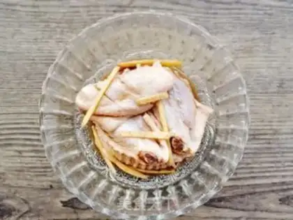Make Precious chicken wings step 2